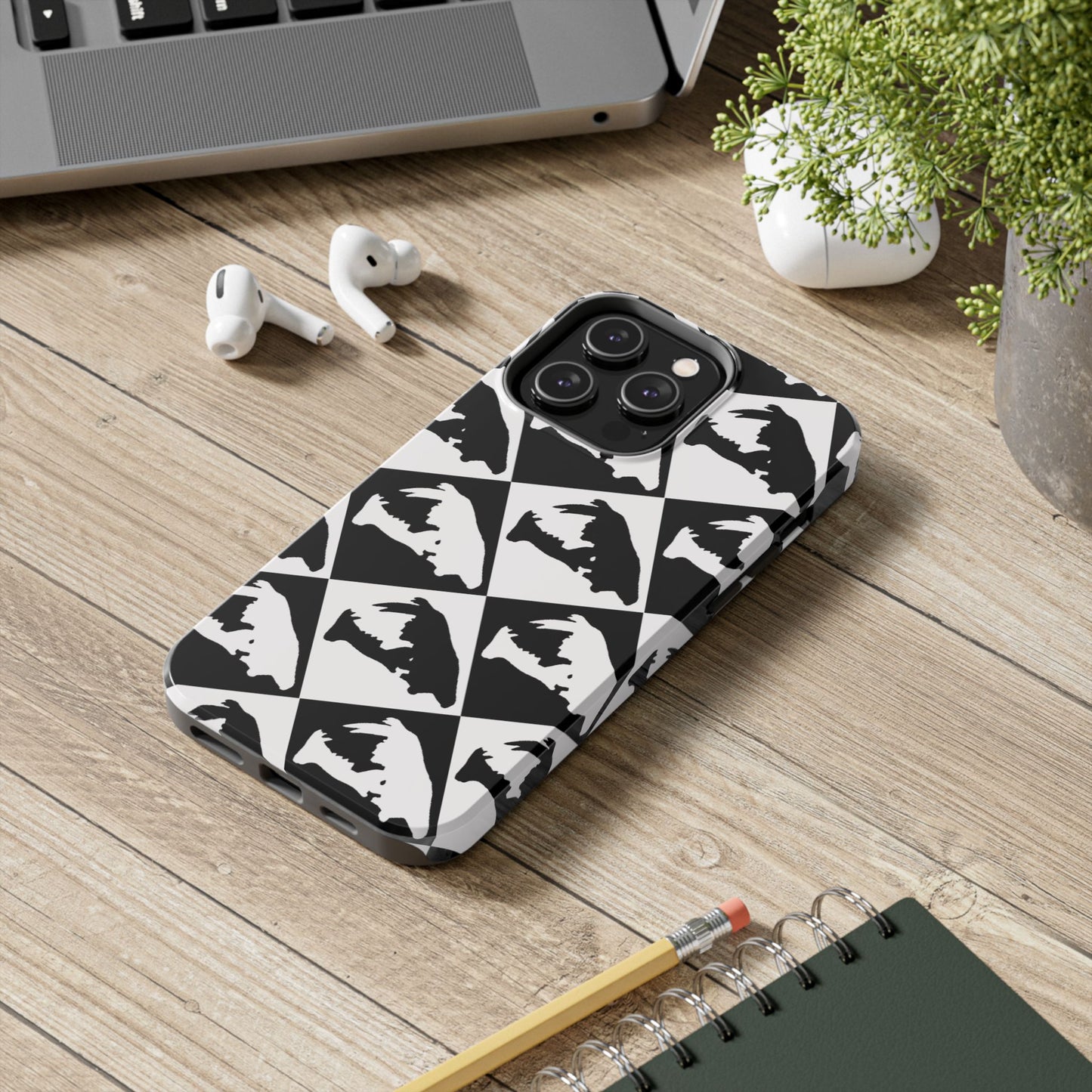 Black & White Pattern Saber Cat iPhone 14 Tough Phone Case