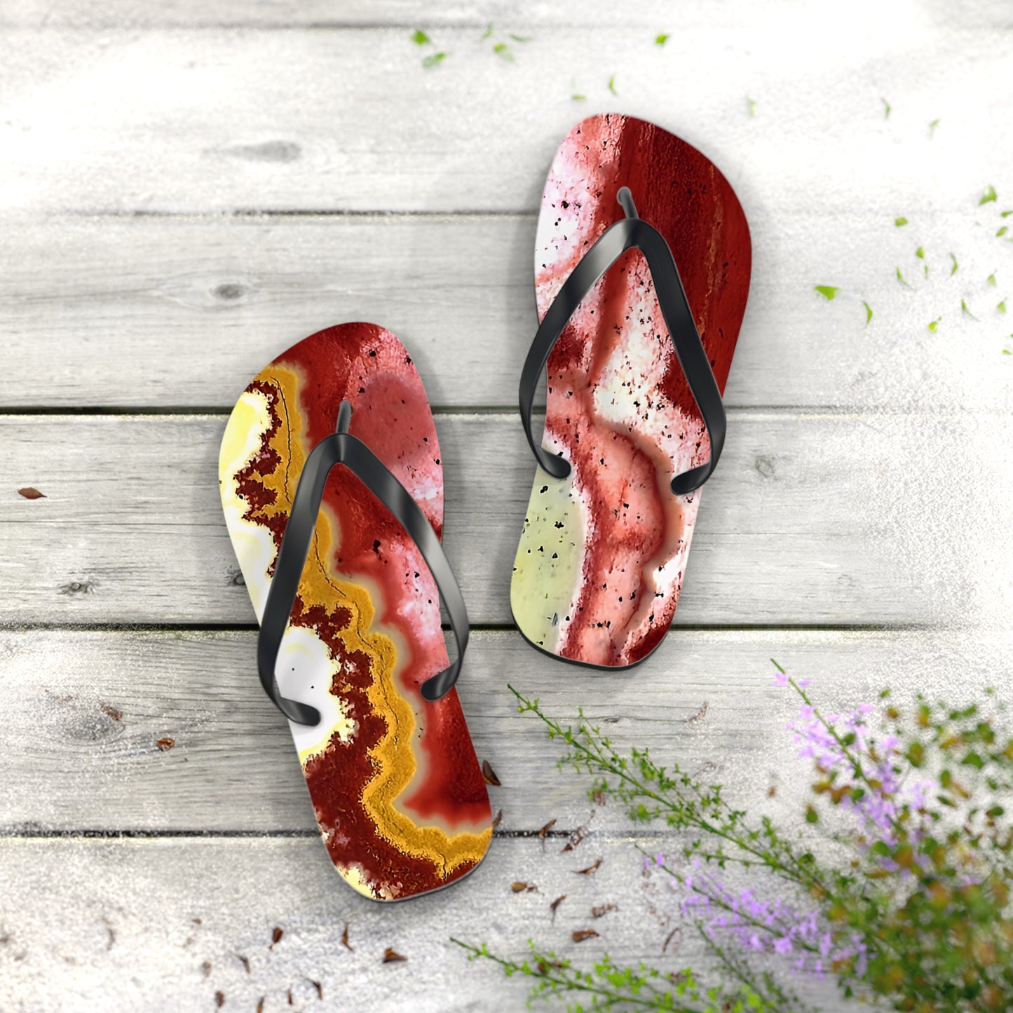 Vibrant Unisex Beachwear Flip Flops With Tie-dye Like Tiger Iron Patterns