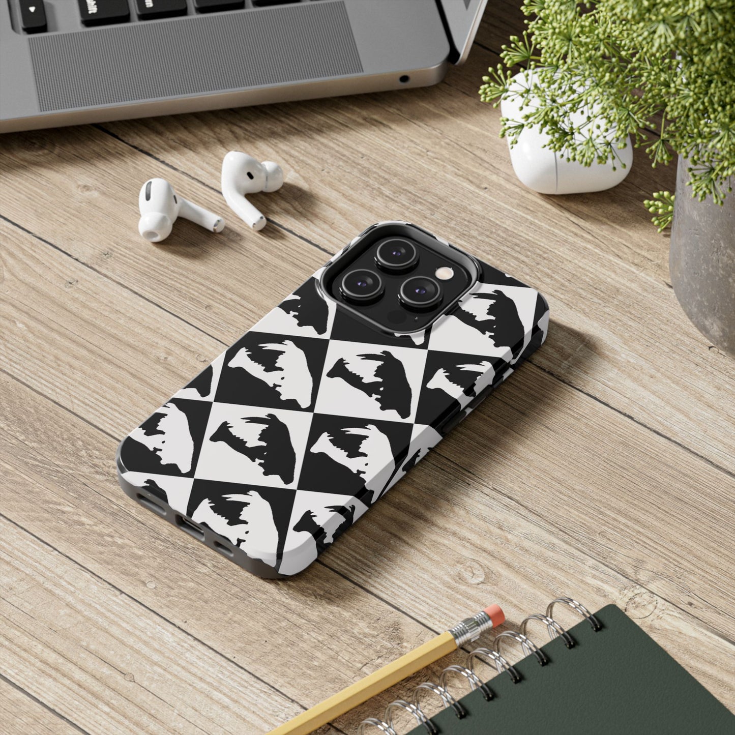 Black & White Pattern Saber Cat iPhone 14 Tough Phone Case