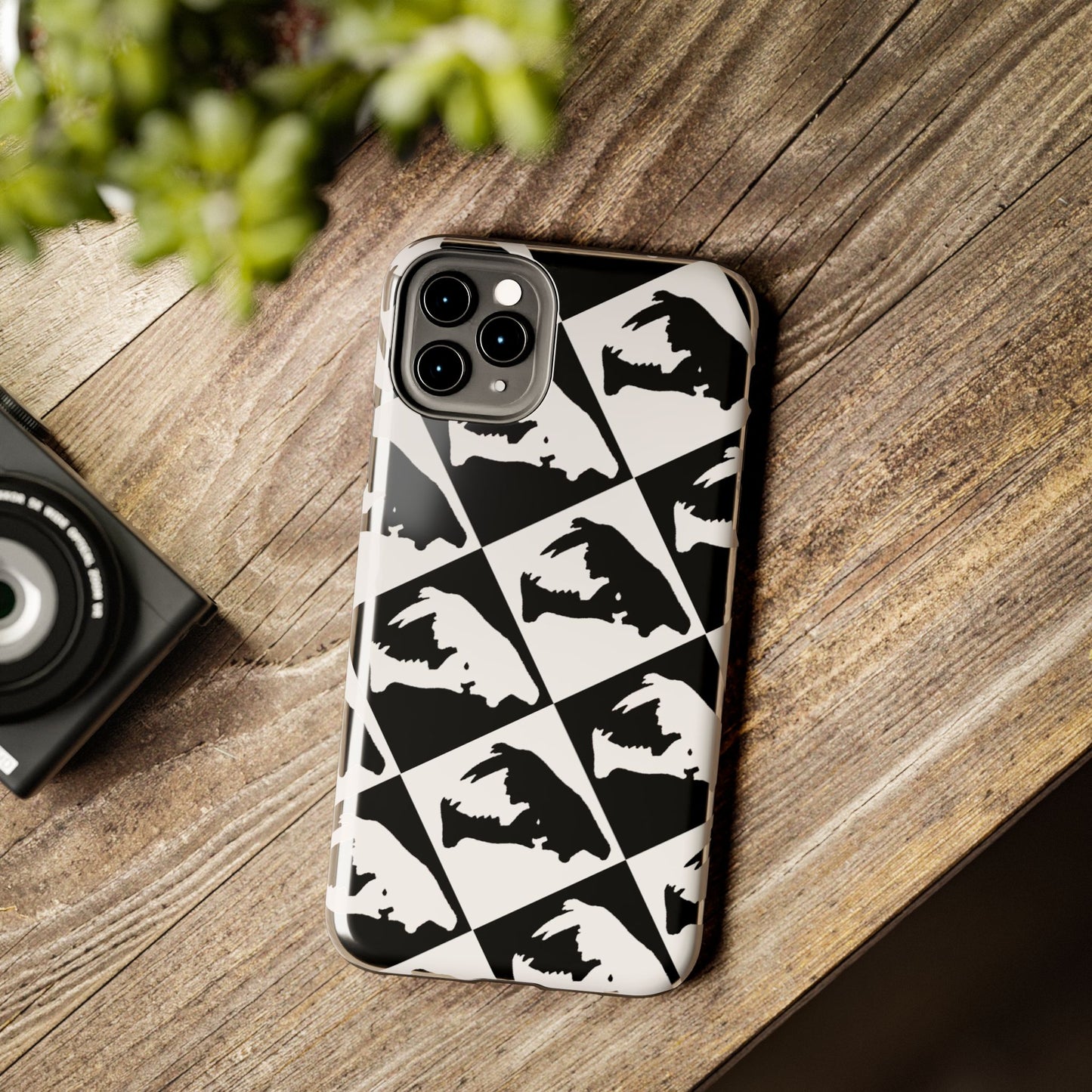 Black & White Pattern Saber Cat iPhone 11 Tough Phone Case