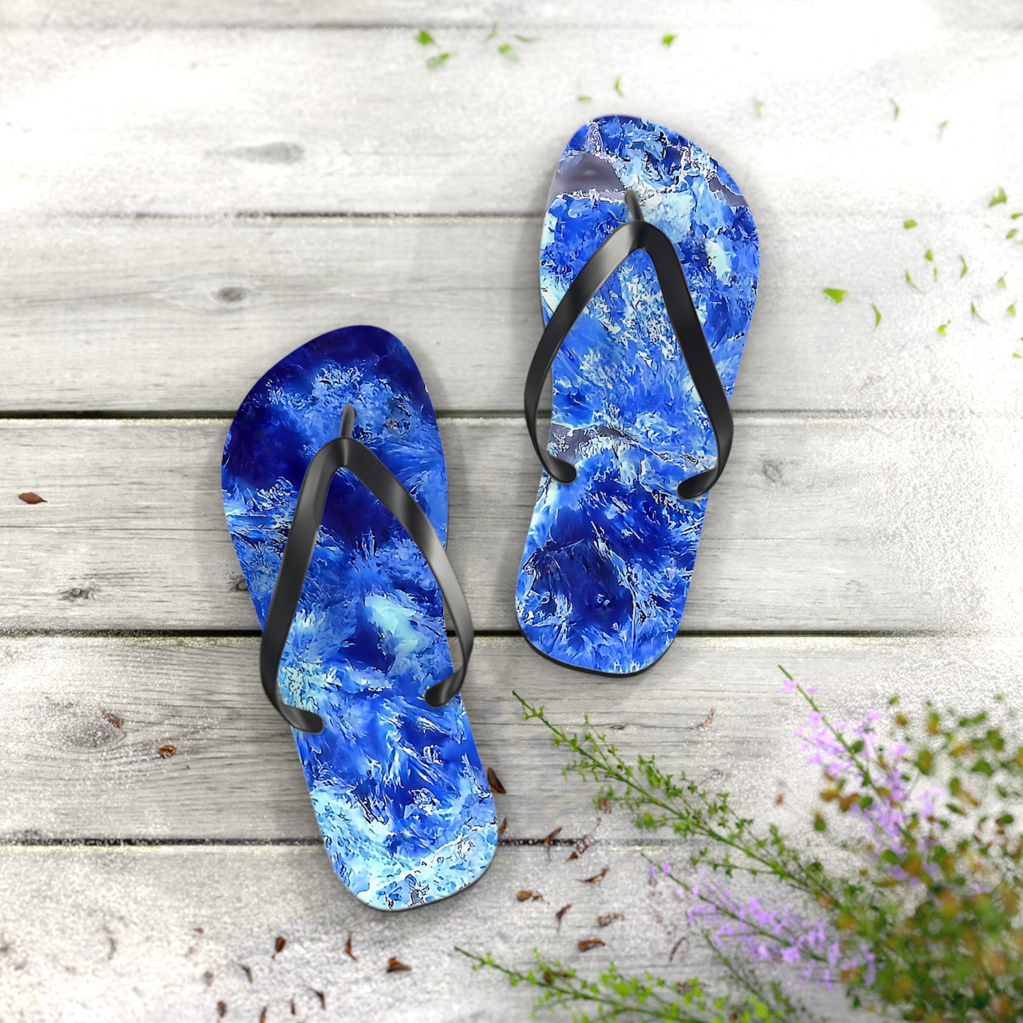 Vibrant Unisex Beachwear Flip Flops With Tie-dye Like Shattuckite Mineral Patterns