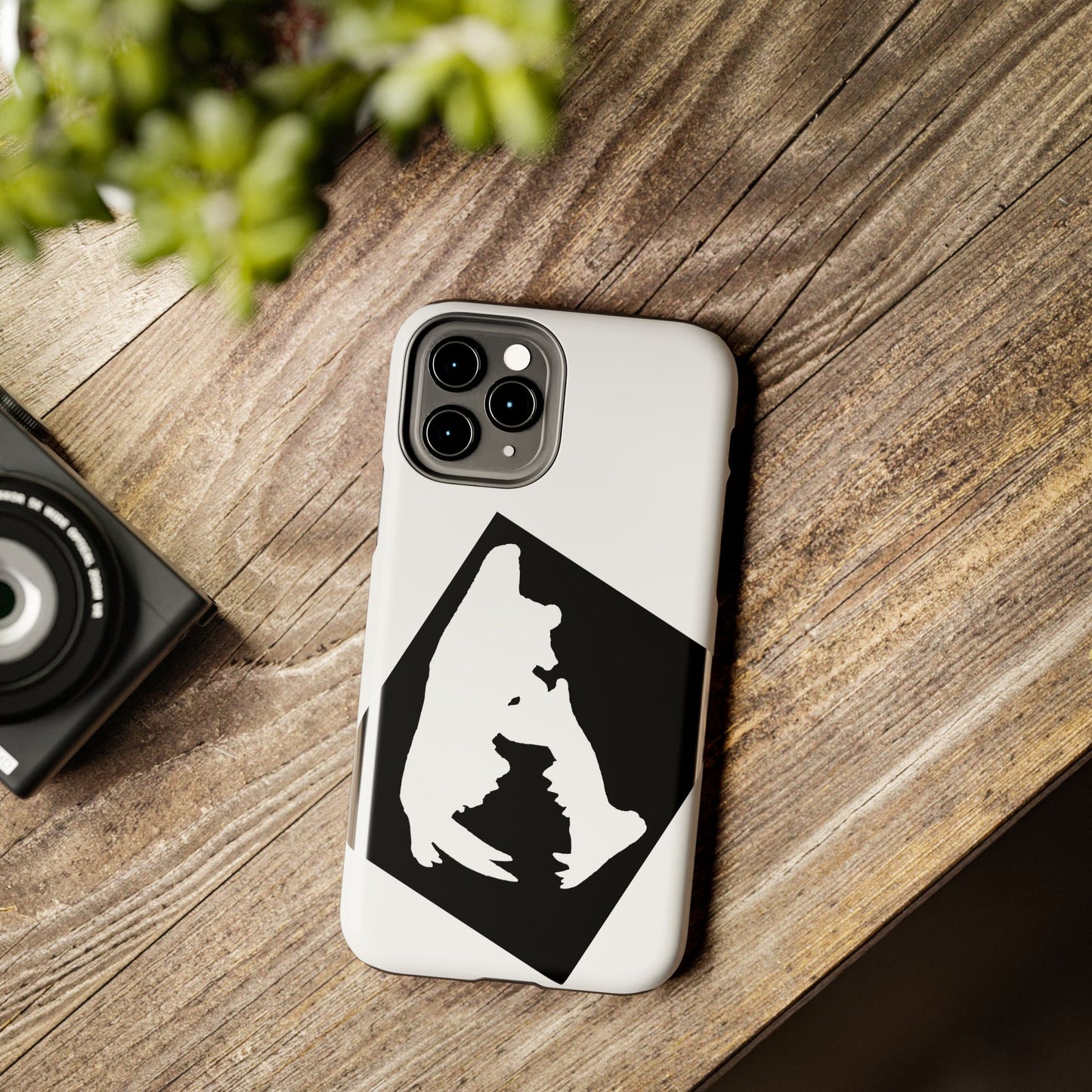 Black & White Saber Cat iPhone 11 Tough Phone Case