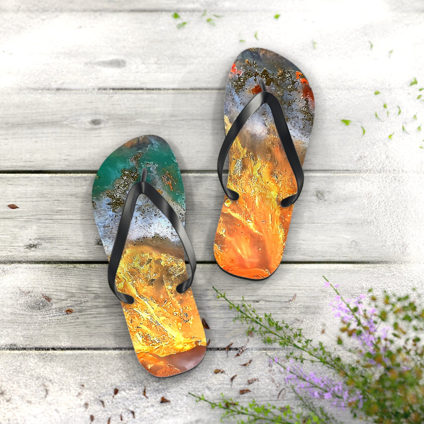 Vibrant Unisex Beachwear Flip Flops With Tie-dye Like Flame Agate Patterns