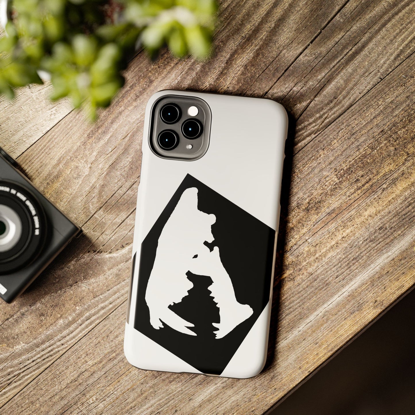 Black & White Saber Cat iPhone 11 Tough Phone Case